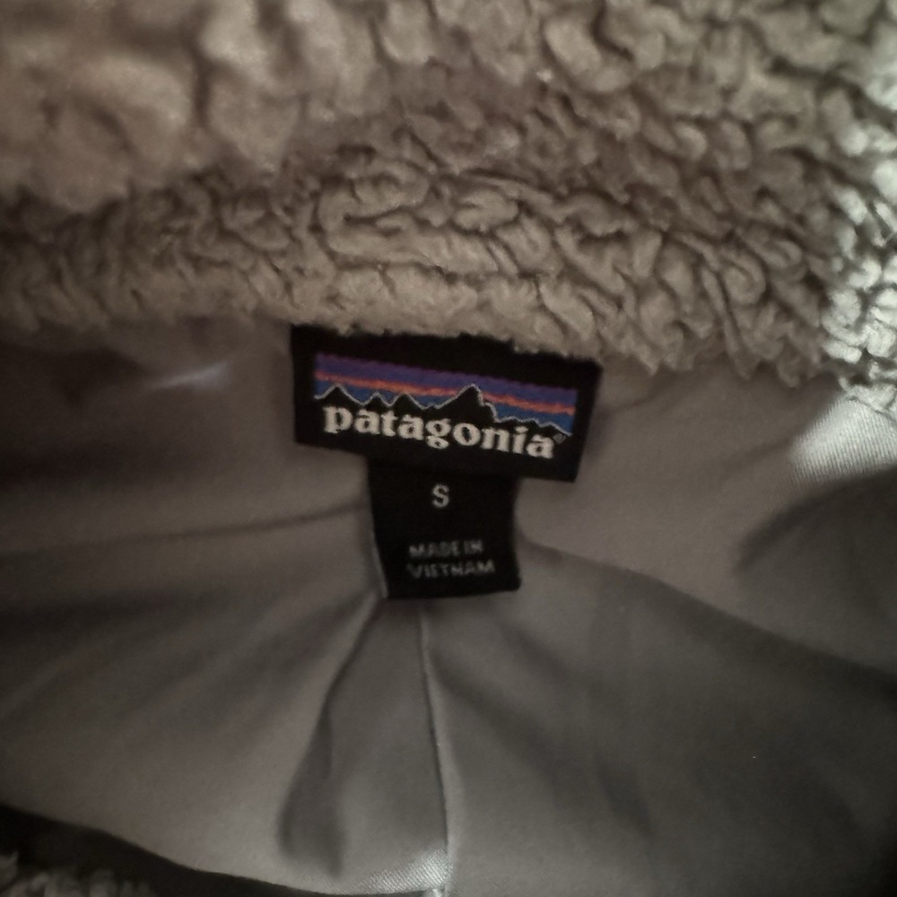 Patagonia Women's Los Gatos Gray Sherpa Fuzzy Vest Sz S Gorpcore Hiking - Picture 5 of 8
